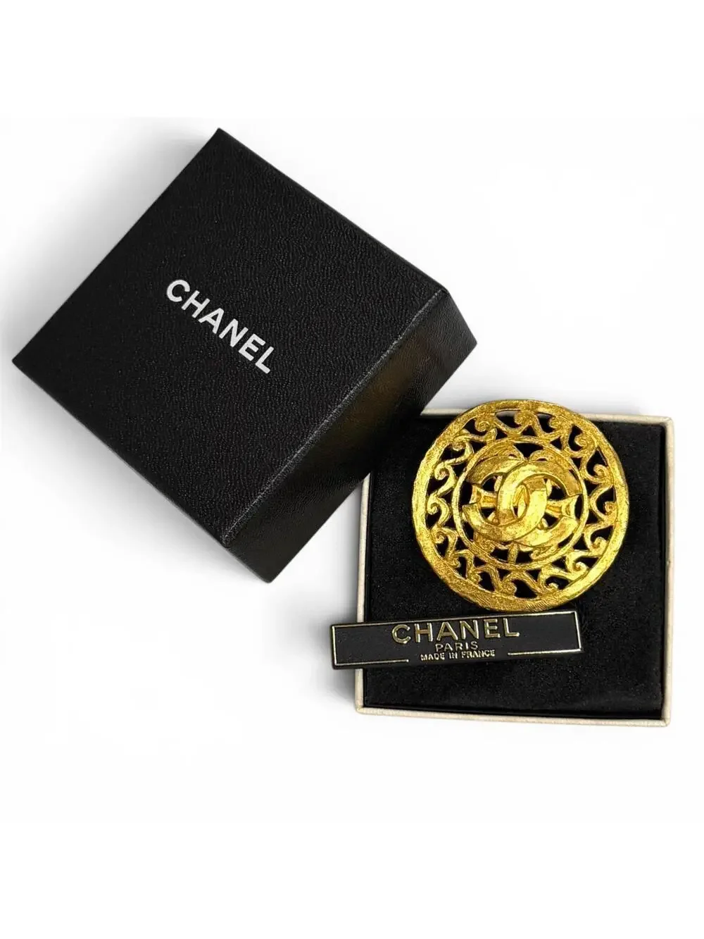 Chanel elevate your